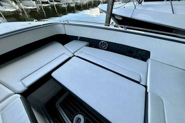 Monterey 378 Super Express Yacht For Sale