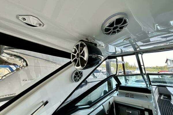 Monterey 378 Super Express Yacht For Sale