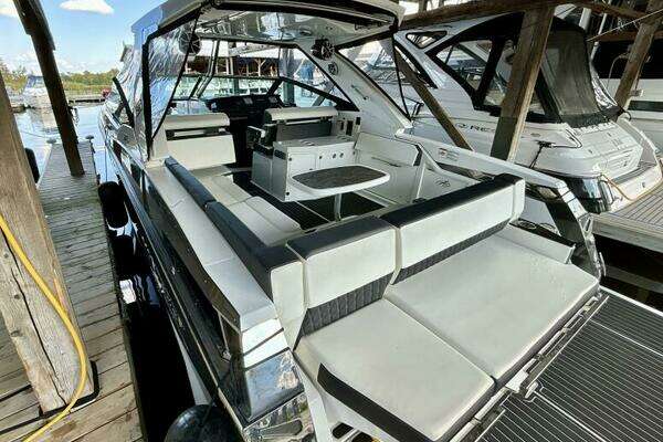 Monterey 378 Super Express Yacht For Sale