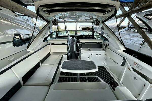 Monterey 378 Super Express Yacht For Sale