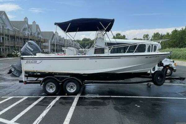 Photo of the 1993 Boston Whaler 21 Outrage