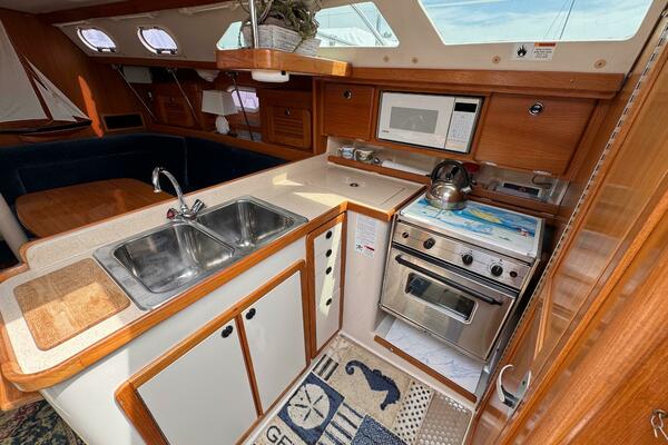 34ft Catalina Yacht For Sale