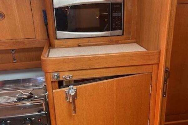 Wauquiez 40s Yacht For Sale