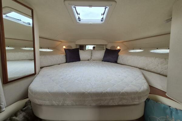 34ft Sea Ray Yacht For Sale