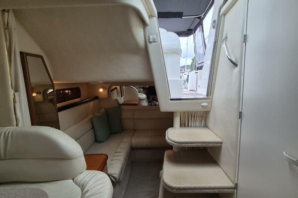 34ft Sea Ray Yacht For Sale