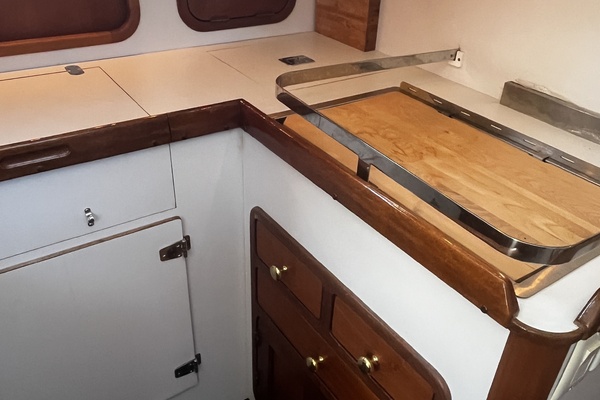 40ft Legacy Yacht For Sale