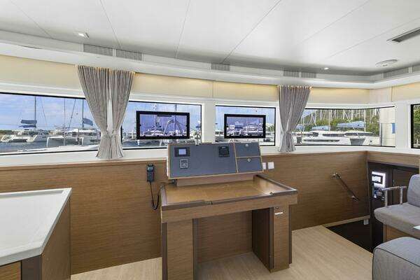 Lagoon 52 F Yacht For Sale