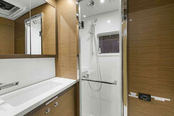 Lagoon 52 F Yacht For Sale