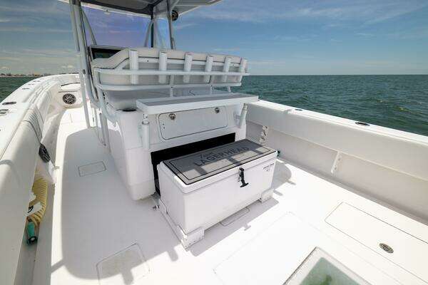 Contender 39 ST Yacht For Sale