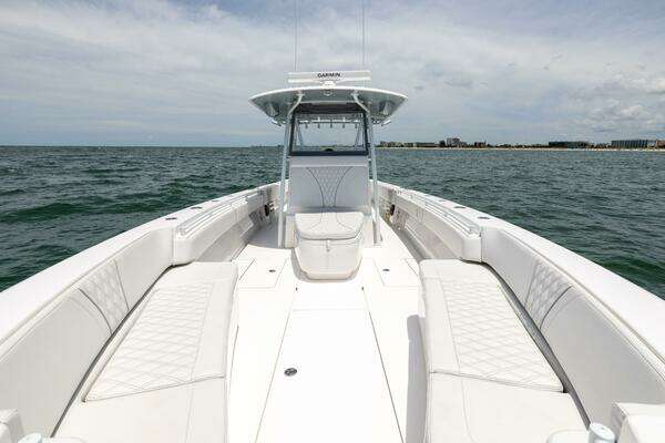 Contender 39 ST Yacht For Sale