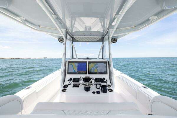 Contender 39 ST Yacht For Sale