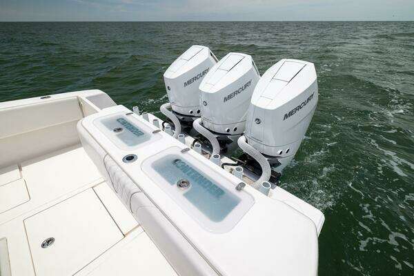 Contender 39 ST Yacht For Sale