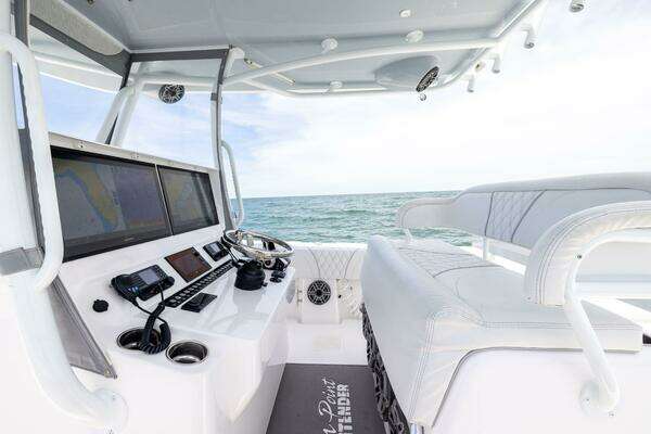 Contender 39 ST Yacht For Sale