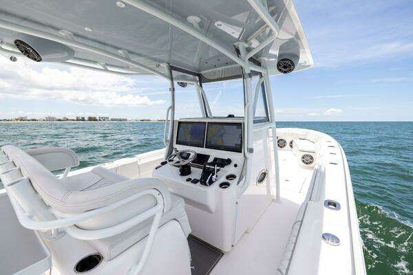 Contender 39 ST Yacht For Sale