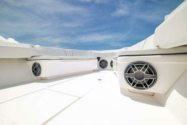 Contender 39 ST Yacht For Sale
