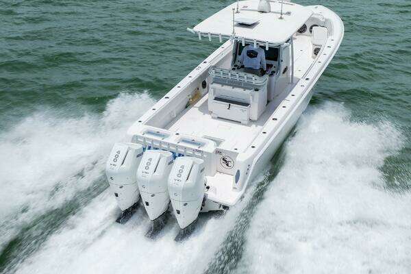 Contender 39 ST Yacht For Sale