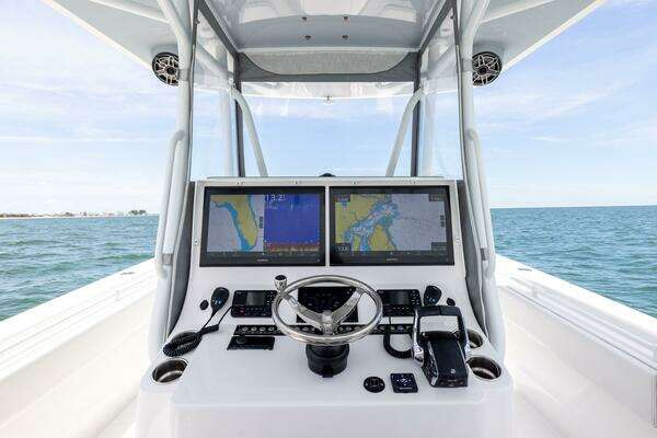 Contender 39 ST Yacht For Sale