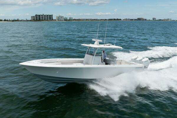 Contender 39 ST Yacht For Sale