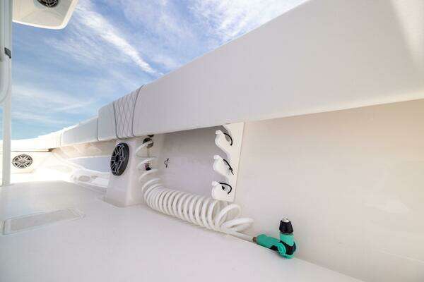 Contender 39 ST Yacht For Sale
