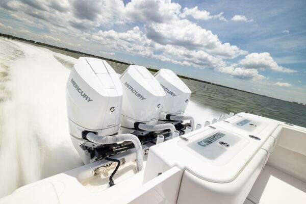 Contender 39 ST Yacht For Sale