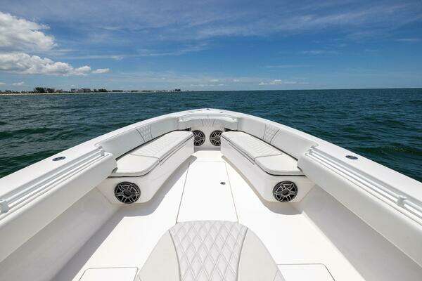 Contender 39 ST Yacht For Sale