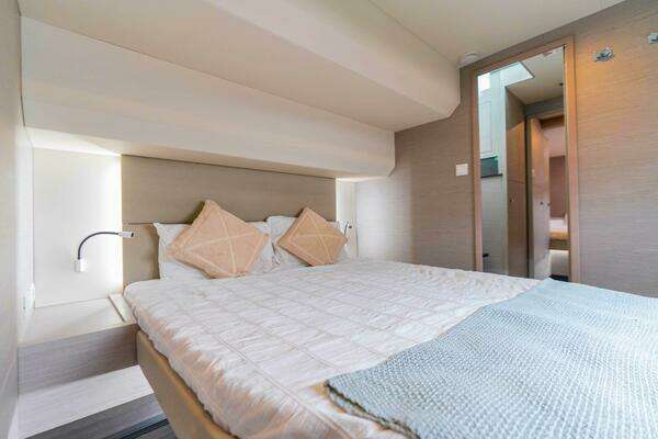 Fountaine Pajot MY6 Yacht For Sale