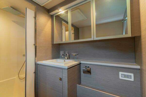 Fountaine Pajot MY6 Yacht For Sale