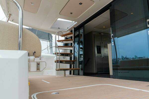 Fountaine Pajot MY6 Yacht For Sale
