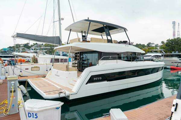 Fountaine Pajot MY6 Yacht For Sale