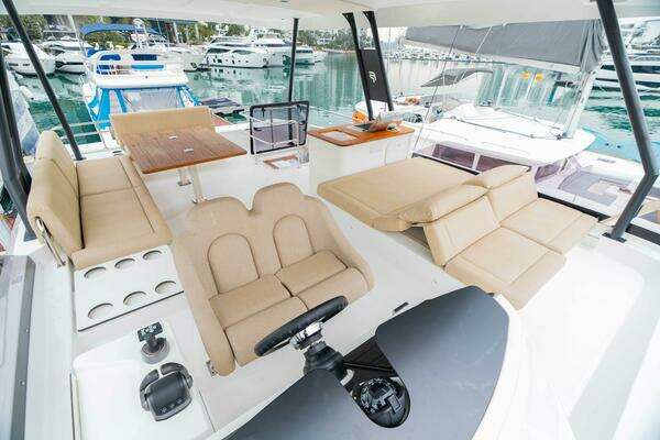 Fountaine Pajot MY6 Yacht For Sale