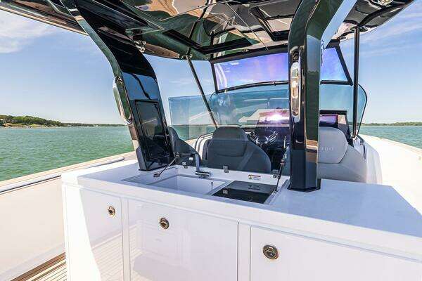 Pardo Yachts 38 Yacht For Sale