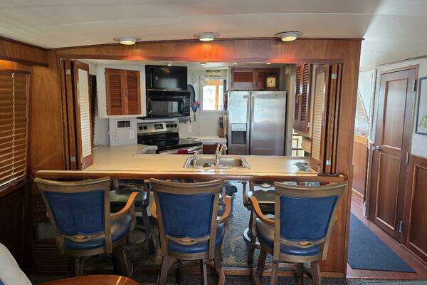 Chris-Craft Roamer 60 Yacht For Sale