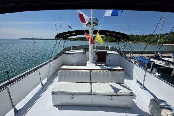 Chris-Craft Roamer 60 Yacht For Sale