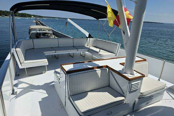 Chris-Craft Roamer 60 Yacht For Sale
