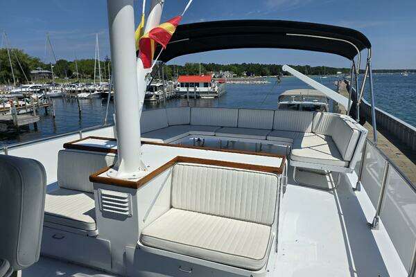 Chris-Craft Roamer 60 Yacht For Sale