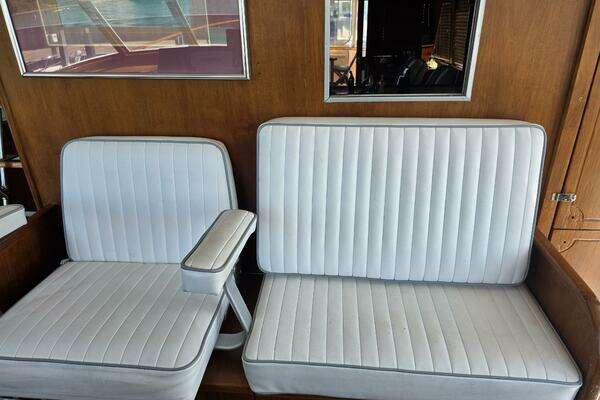 Chris-Craft Roamer 60 Yacht For Sale