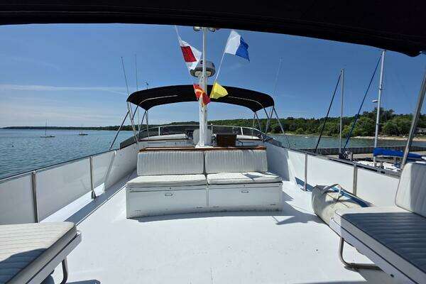 Chris-Craft Roamer 60 Yacht For Sale