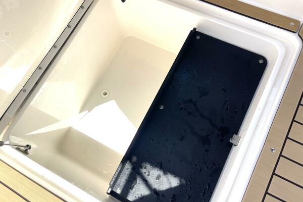 25ft Sea Ray Yacht For Sale