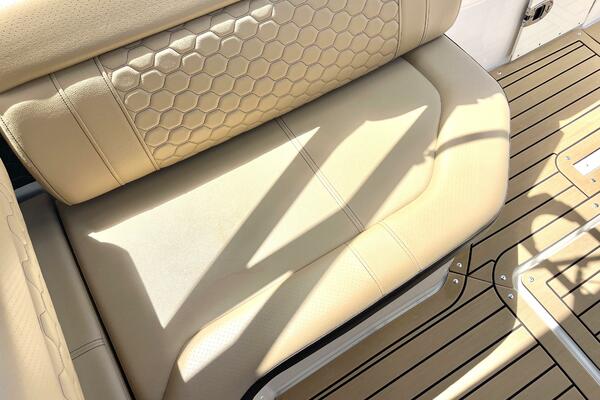 25ft Sea Ray Yacht For Sale