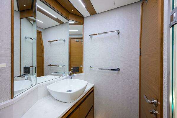 Tiara Yachts C49 Yacht For Sale
