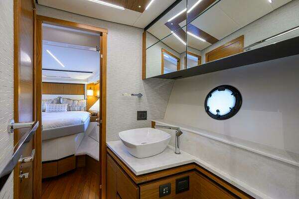 Tiara Yachts C49 Yacht For Sale