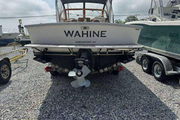 Photo of the 1984 Surf-Hunter Surfhunter 25 "Wahine"