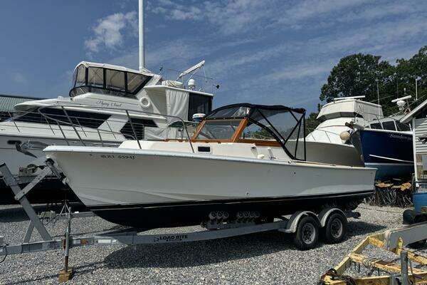 Photo of the 1984 Surf-Hunter Surfhunter 25 "Wahine"