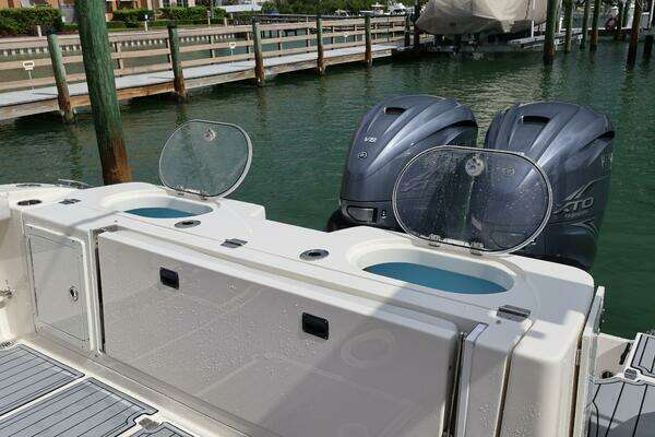 Cobia 350 CC Yacht For Sale