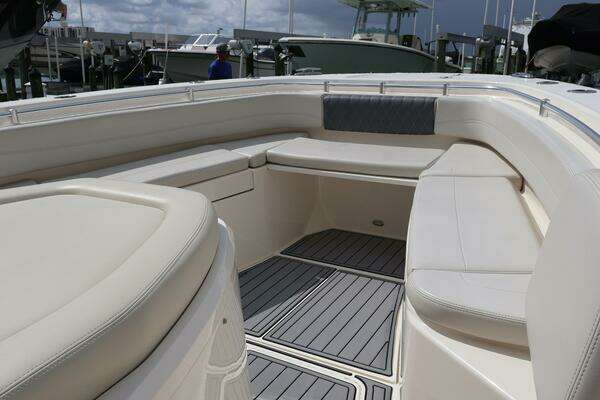 Cobia 350 CC Yacht For Sale