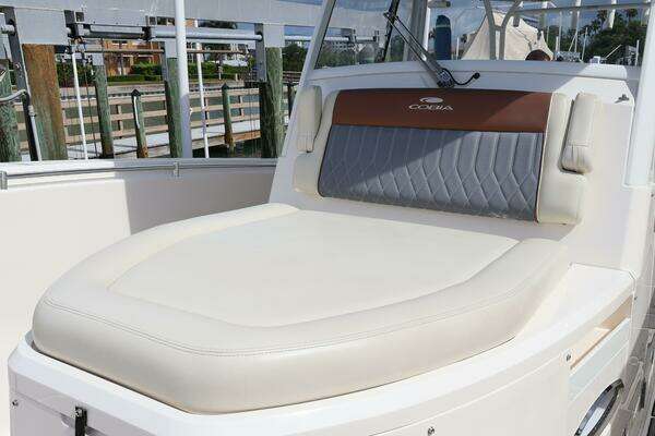 Cobia 350 CC Yacht For Sale