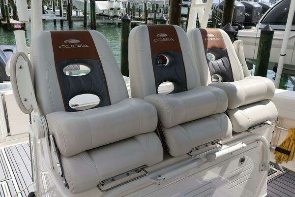 Cobia 350 CC Yacht For Sale