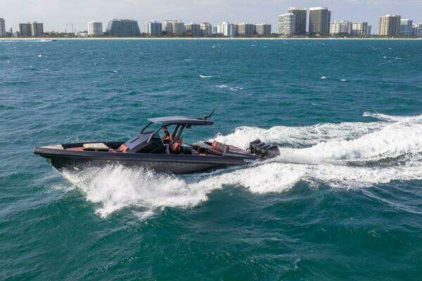 Photo of the 2025 Skipper 42NC