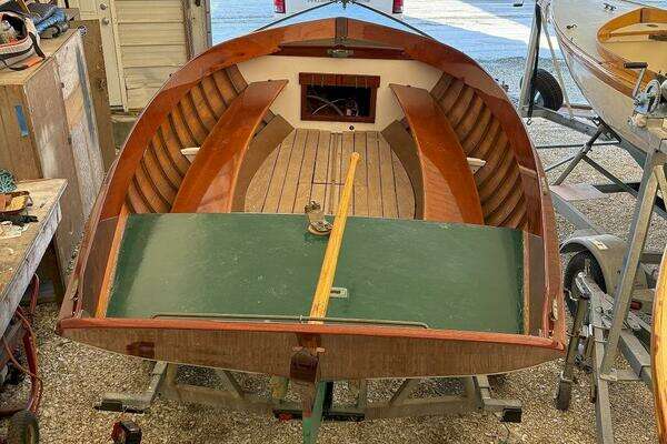 Photo of the 1939 Herreshoff H 12.5 "Daisy ex. Normandie"