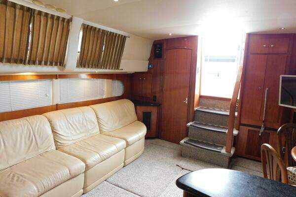 Carver 44 CPMY Yacht For Sale